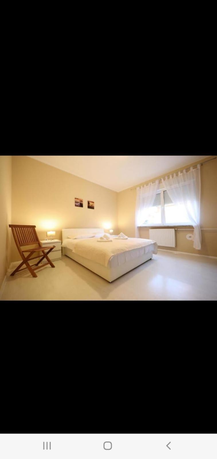 Apartament Zelic *